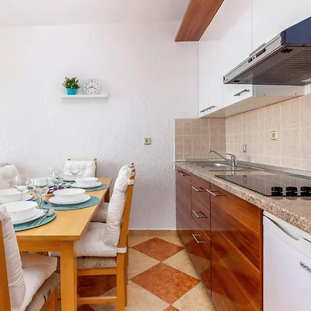 Awesome In With Wifi Apartment Crikvenica