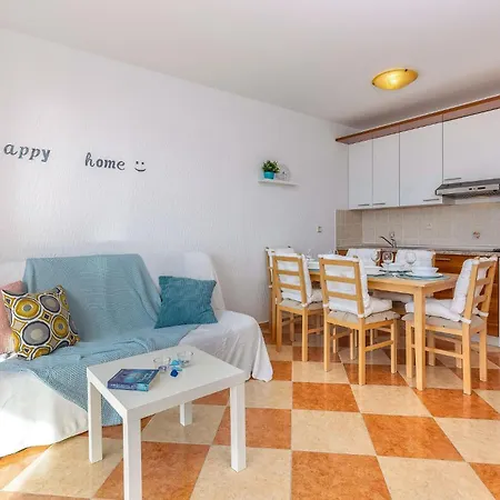 Amazing In Apartman *